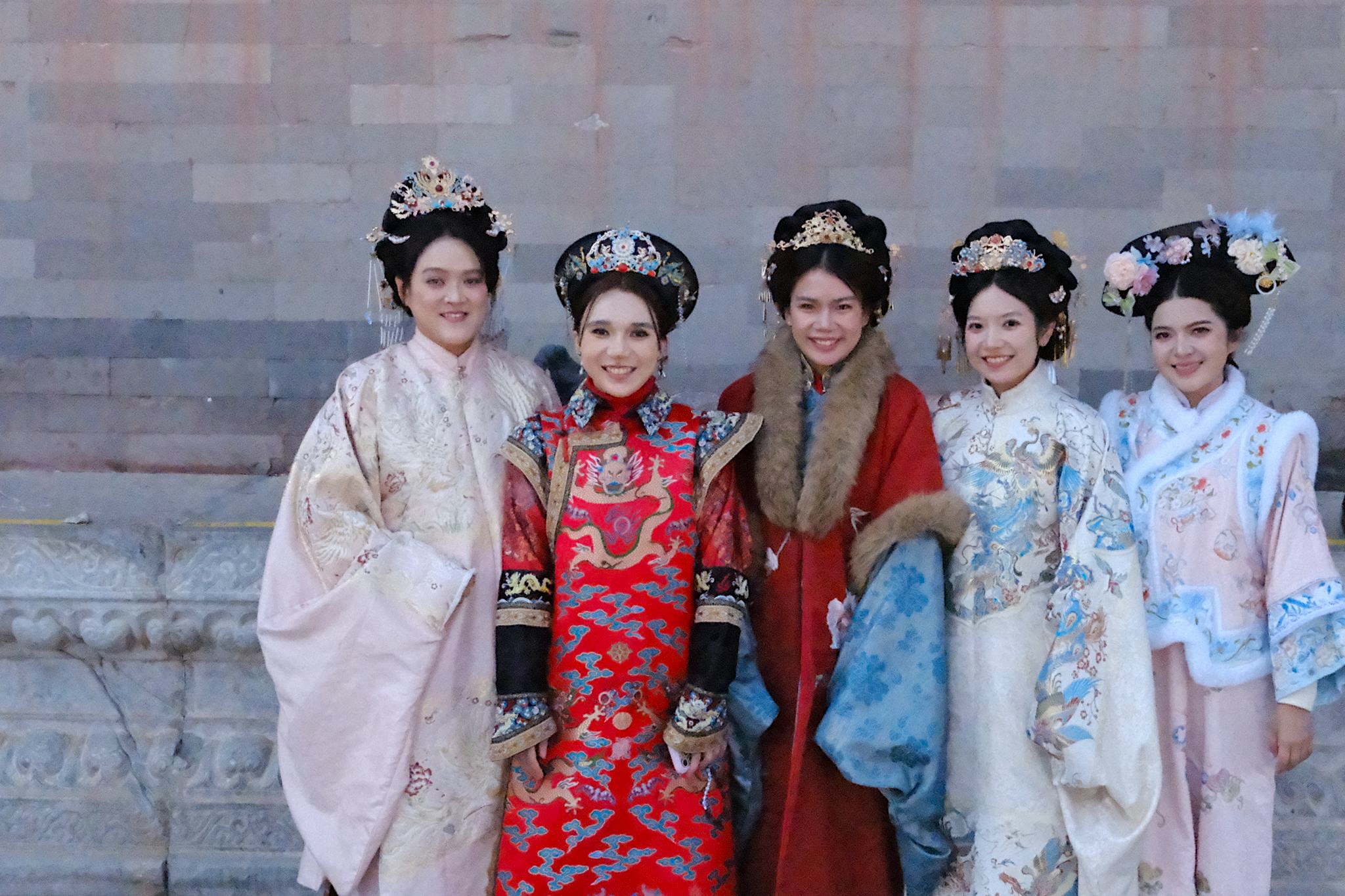 Fotoshooting in historischen Gewändern
